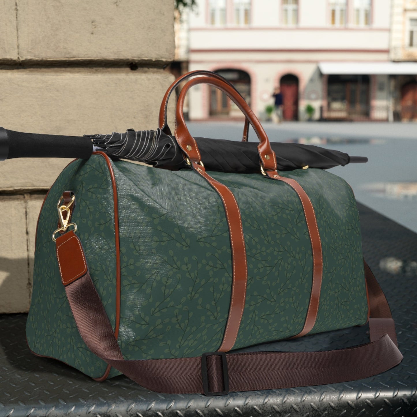 Stylish Waterproof Travel Bag for Adventurers - Perfect for Weekend Getaways!